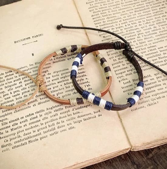 5 Mẹo Chọn Vòng Tay Handmade Đúng Gu Cá Nhân – Tôn Vinh Phong Cách Độc Đáo Của Bạn