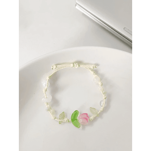 Workshop Code Your Bracelet - Nơi sinh viên UIT sáng tạo vòng tay handmade