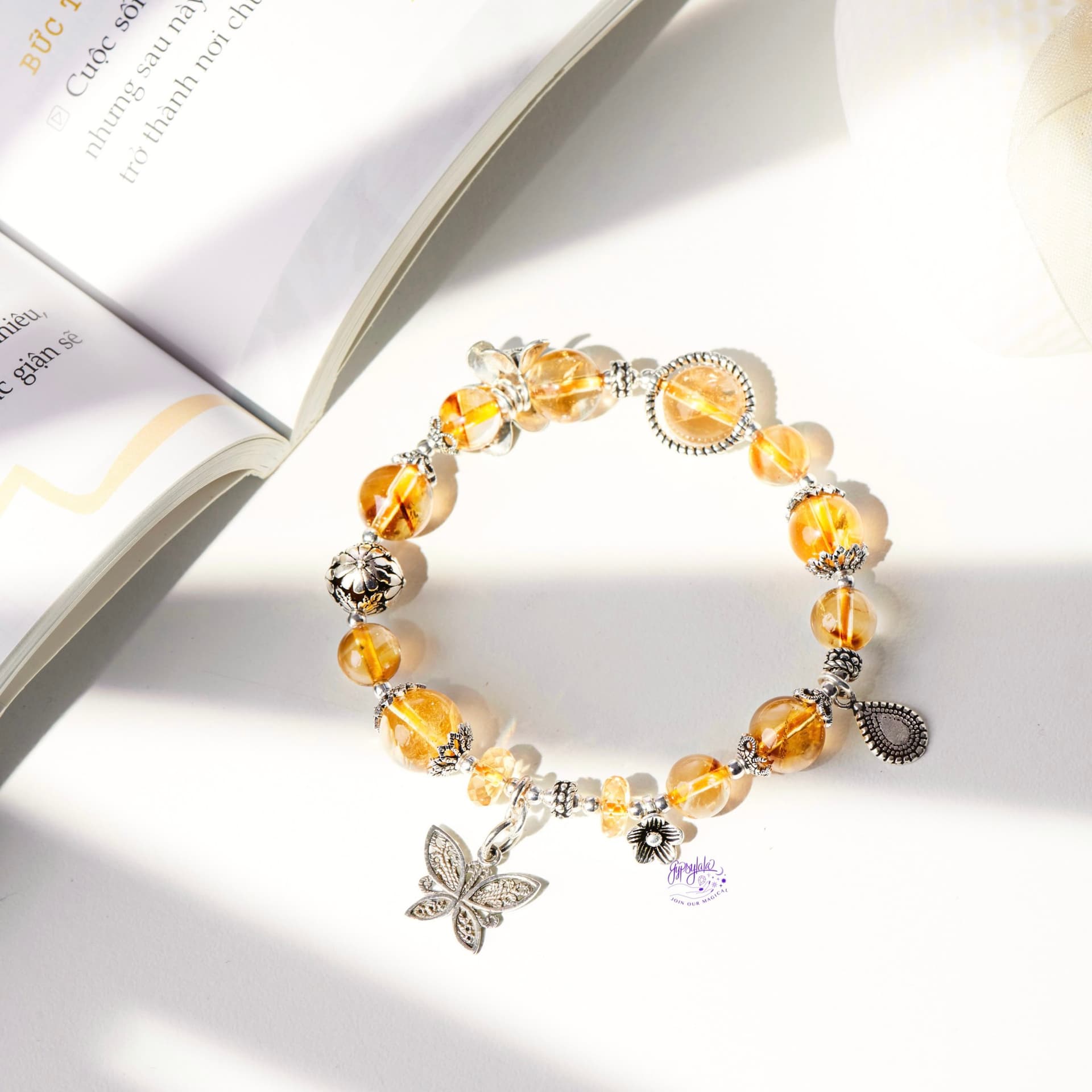 Các phong cách vòng tay handmade