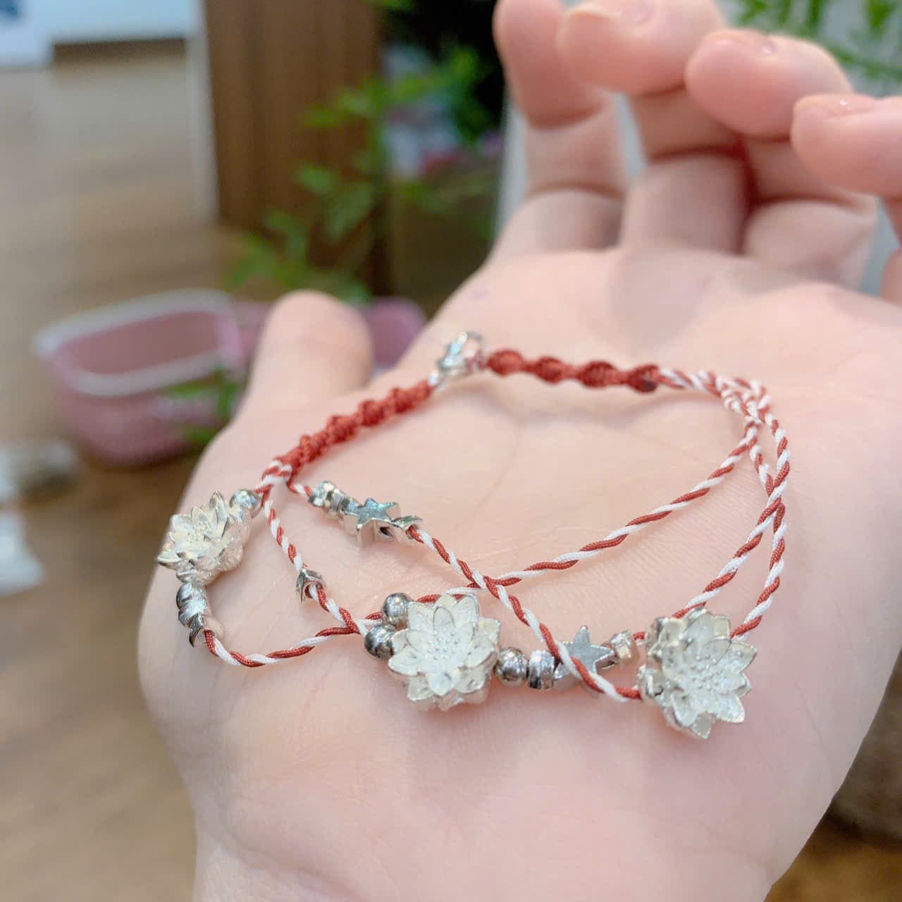 Bracy vòng tay thiết kế riêng