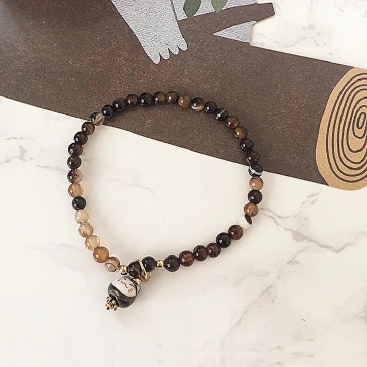 Các mẫu vòng tay handmade đẹp được sinh viên UIT yêu thích